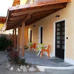 La Cascina Bed & Breakfast