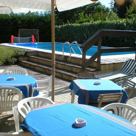 La Cascina Oda ve Kahvaltı 4*