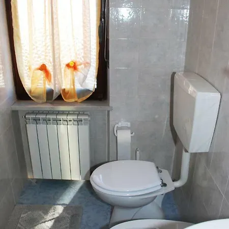 La Cascina לינה וארוחת בוקר